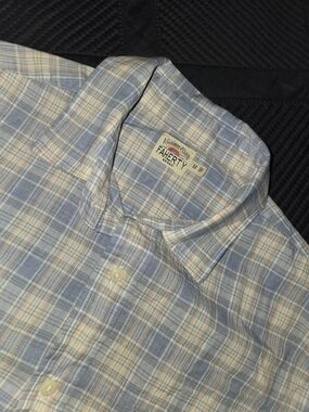 Faherty Men’s Blue Plaid Button-Up Shirt